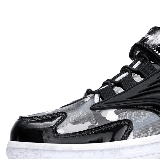 black and silver Kick Speed Roller Skate Shoes, reflective detail camo texture on sole and toe area